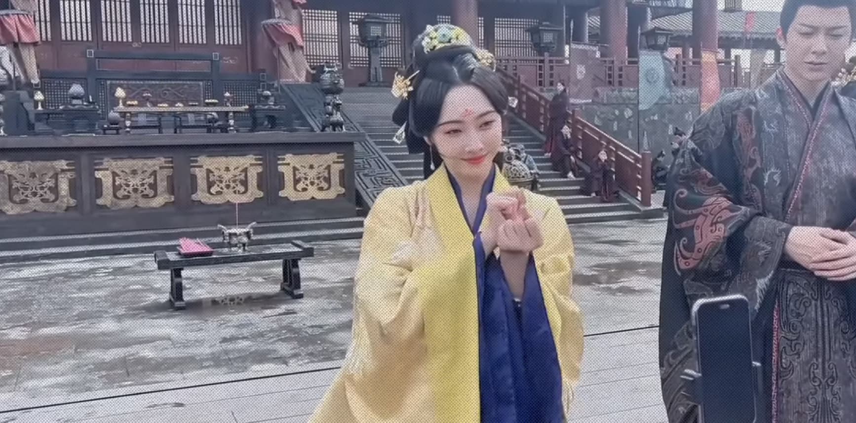 Кадр из ролика BTS the Chinese drama the prisoner of beauty starring song Zuer and liu yunning || Quiet Life