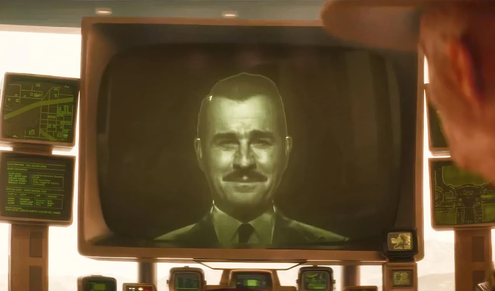 Кадр из сериала «Fallout». Гуль общается с Мистером Хаусом 