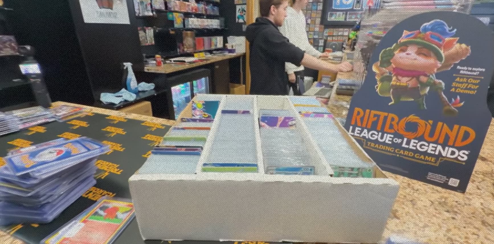 Кадр из ролика I Visited the UK's BEST Pokémon Card Store! || Randolph Pokemon