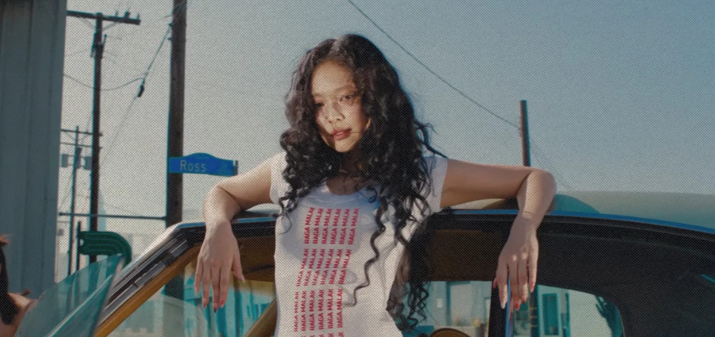 JENNIE