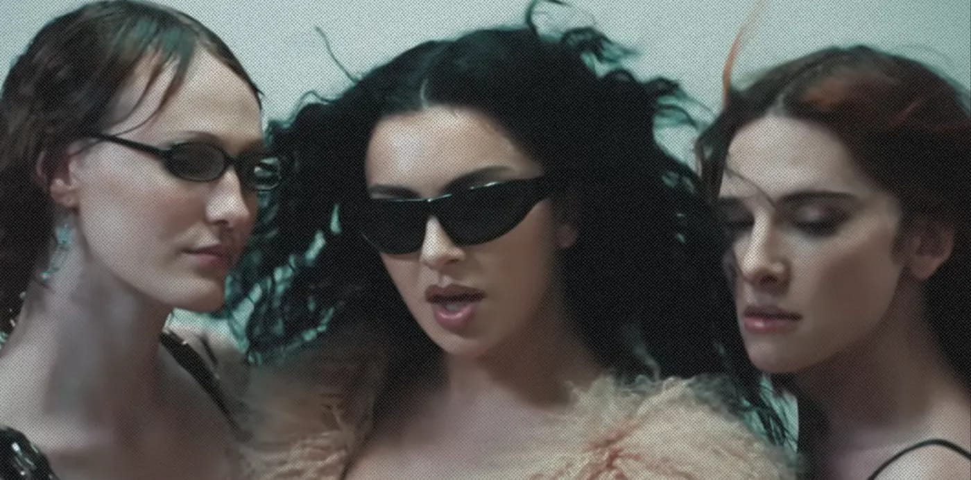 Альбом Charli XCX для «Грозового перевала» стал первым в чарте Billboard Soundtrack