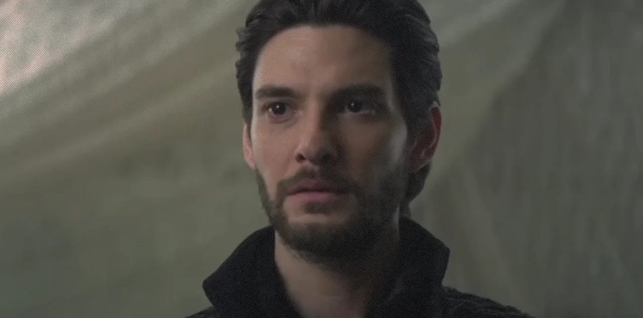 Кадр из ролика  ben barnes being sirius black for 6 and a half minutes straight || riptidium