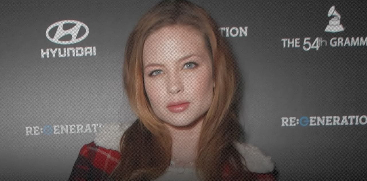 Кадр из ролика Daveigh Chase, Star of The Ring and Lilo & Stitch, Dead at 35 | E! News
