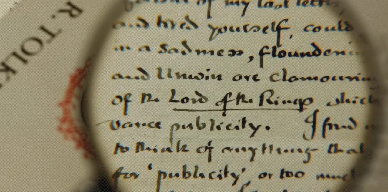 Кадр из ролика JRR Tolkien on how WW1 inspired The Lord of the Rings | BBC Global || BBC Global