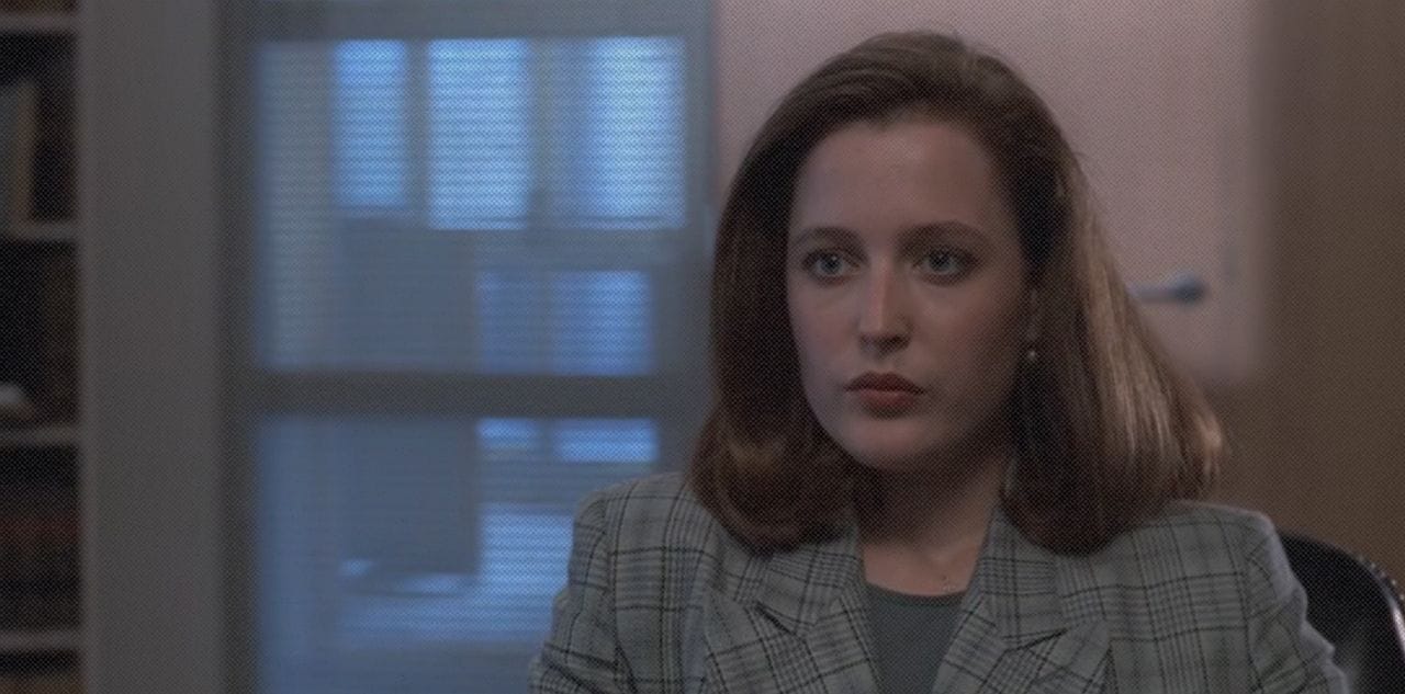 Кадр из ролика  The X-Files - Blevins assigns Scully to work with Mulder [1x01 - Pilot] || Artem Baranov 