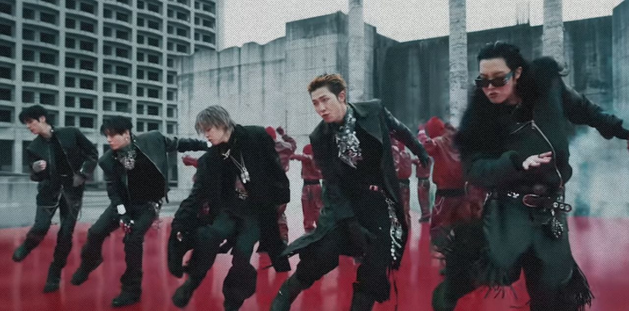 Кадр из ролика BTS (방탄소년단) 'Hooligan' Official MV || HYBE LABELS