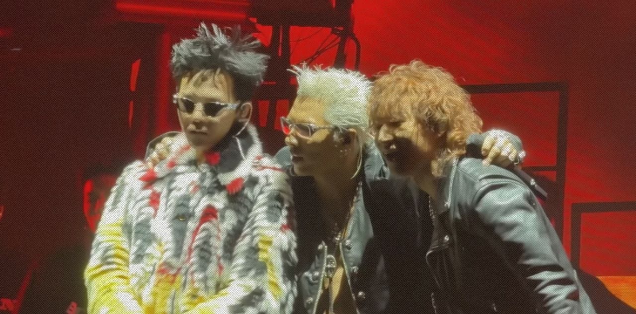 Кадр из ролика BIGBANG / FANTASTIC BABY , SOBER 【 Coachella 2026 Outdoor Theater 】 Apr 12th